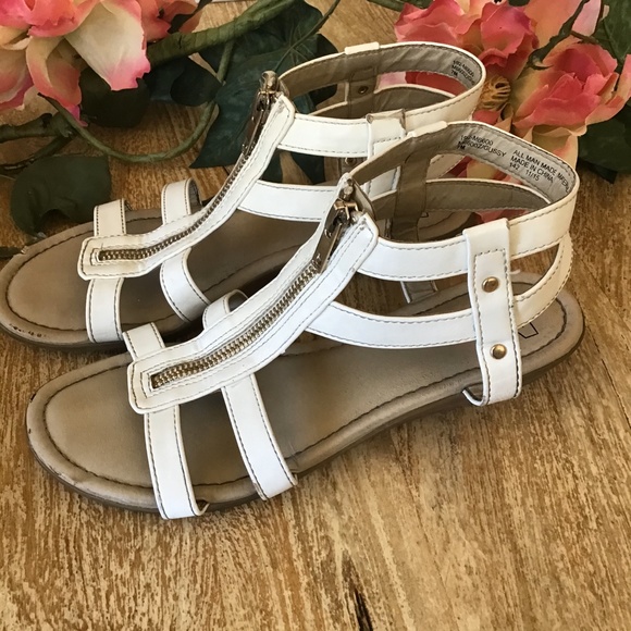 Modellista- White Gladiator Sandals - Picture 1 of 10